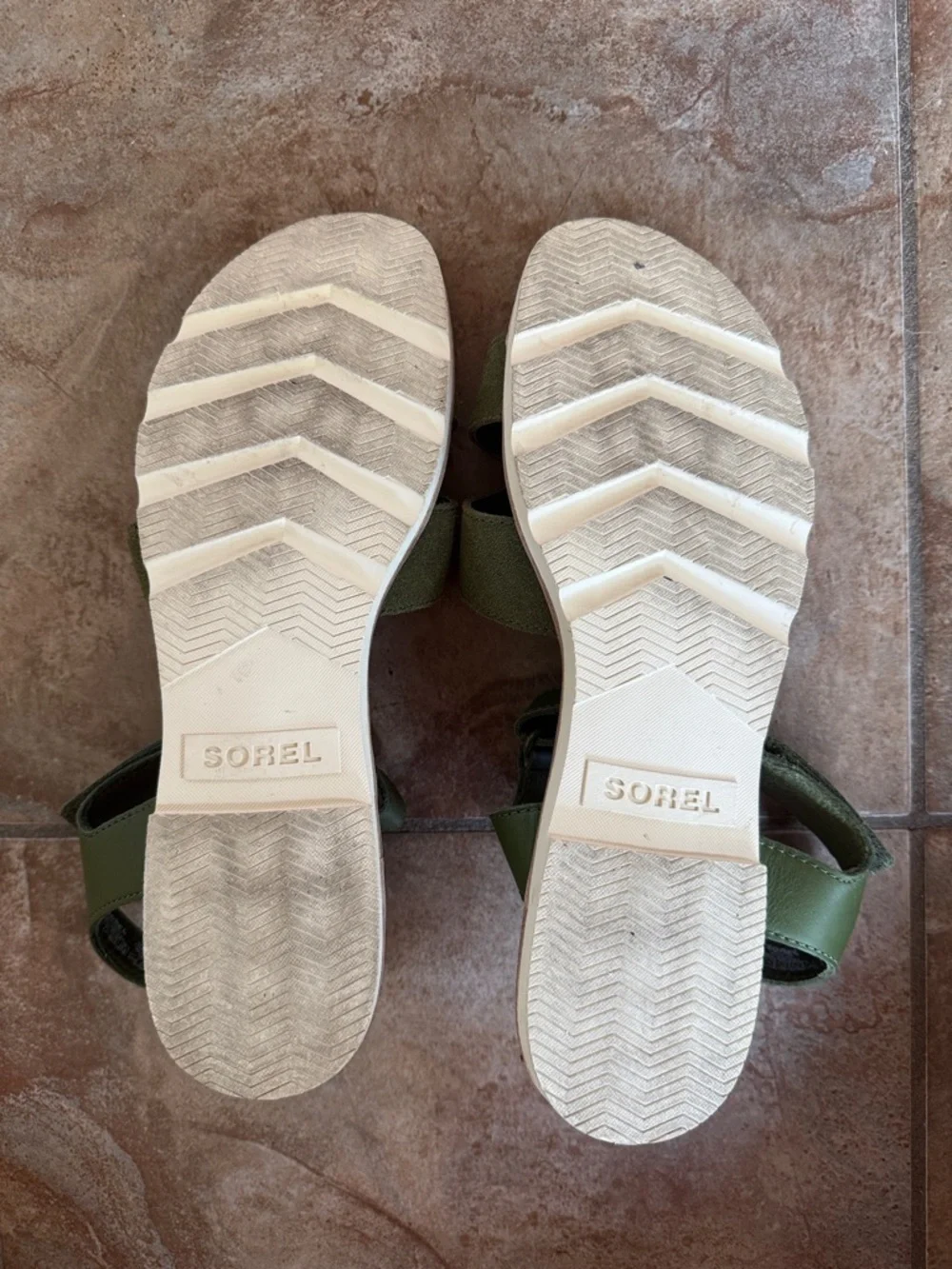 Women's Sorel Olive Green Suede Ankle-Strap Sandals (9.5) - Picture 2 of 7